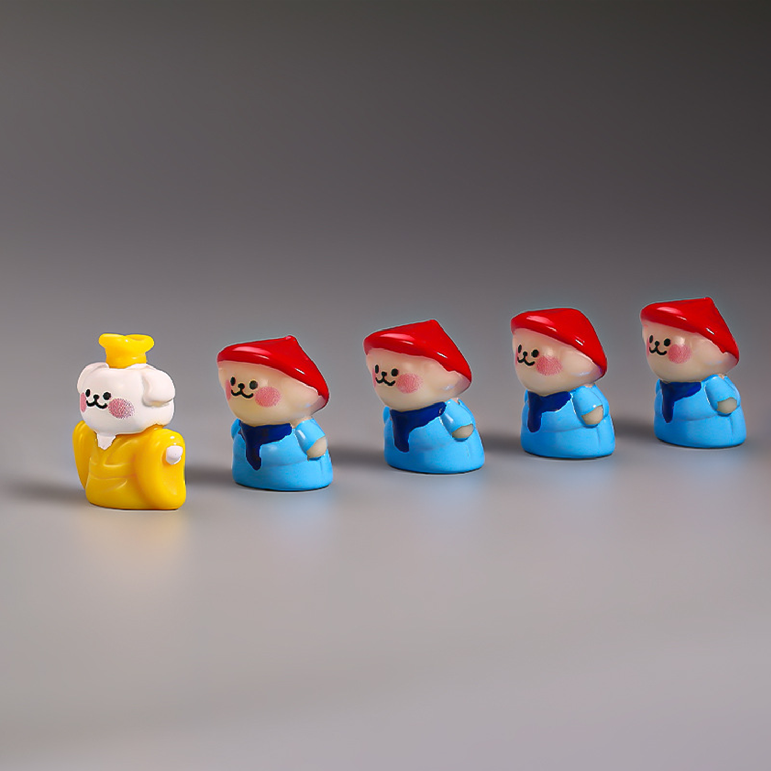 Kamiuzzly Cartoon Emperor - toy Cute Desktop Office Decor, Emotional Stress Relief Fidget Fun Gift