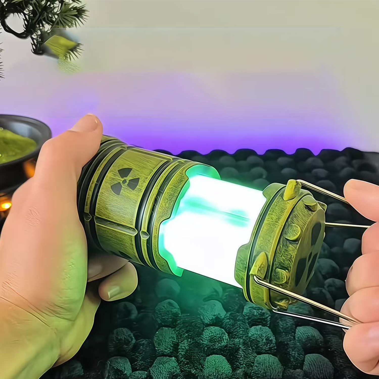 Kamiuzzly Nuclear Reactor Lantern, Vintage Post-Apocalyptic LED Decor Lamp, Portable Handheld Night Light Cosplay Camping, Unique Sci-Fi Gift for Gamers Collectors