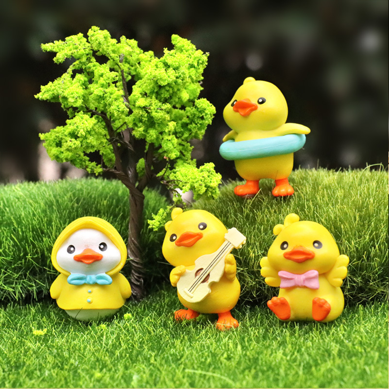Kamiuzzly Cute Cartoon Yellow Duck Figurine - Mini Desk Decor, Office